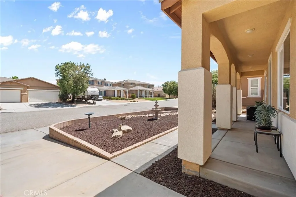 12762 Ethan St, Victorville, California 92392 — photo 4