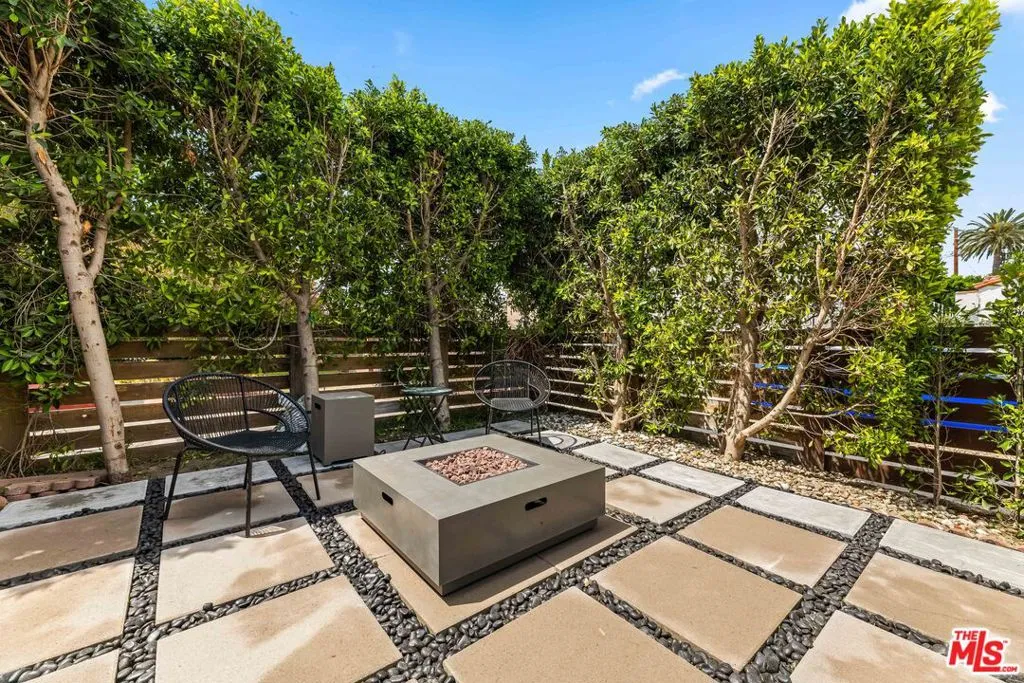 Fire pit Fire pit