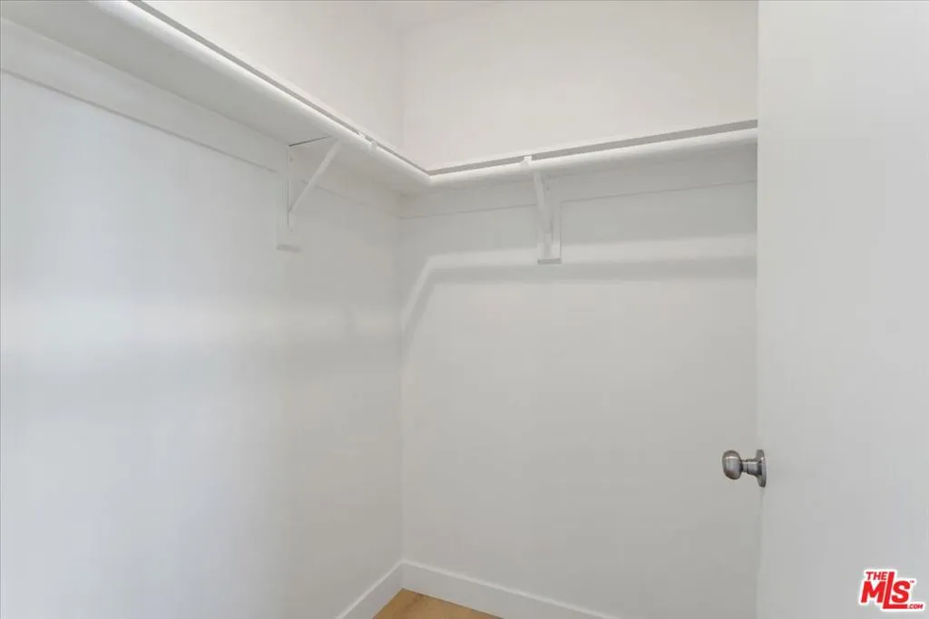 758 E 78th Street, Los Angeles, California 90001 — photo 4