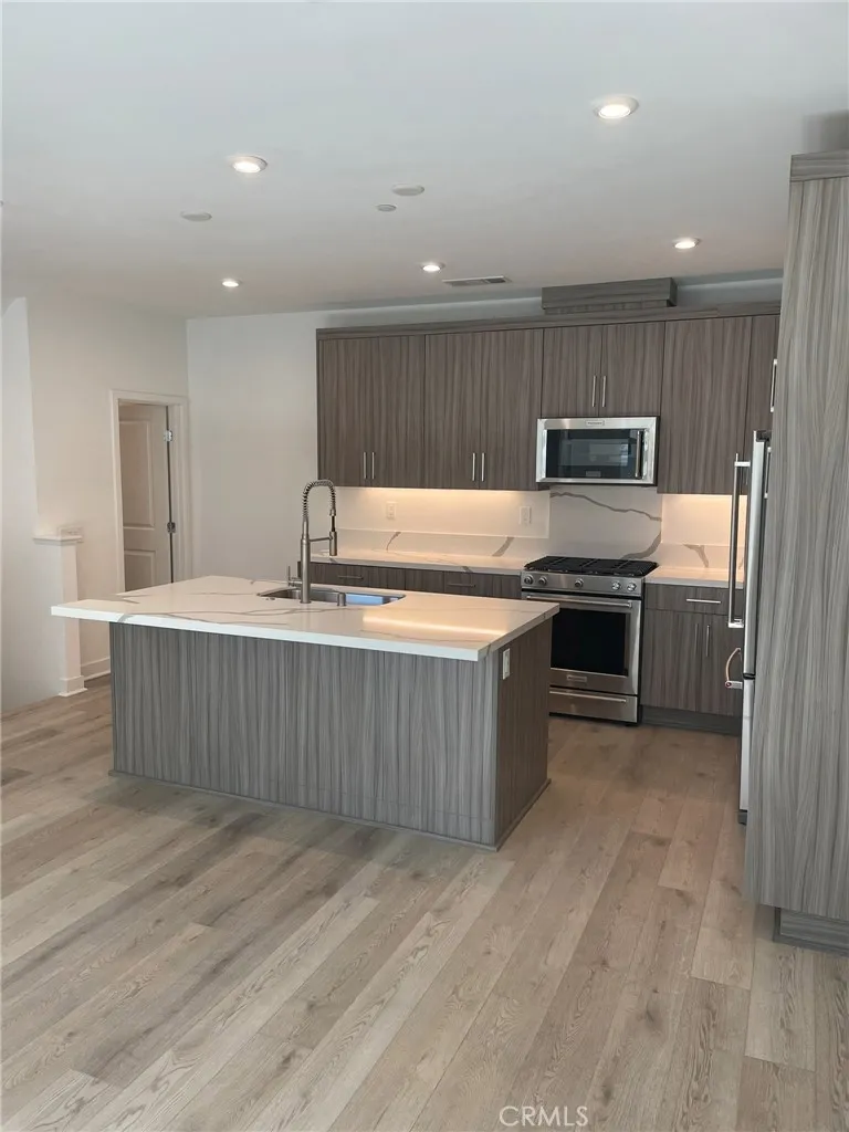 1230 W Bushell, Anaheim, California 92805 — photo 4