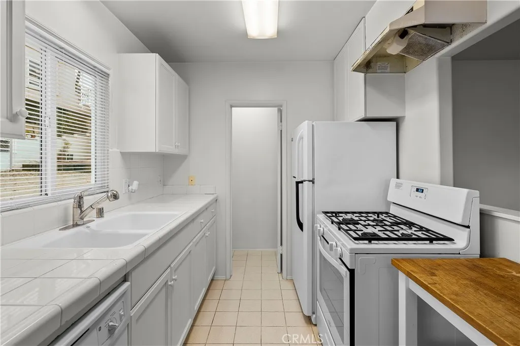 Kitchen with partial ocean views. Kitchen with partial ocean views.