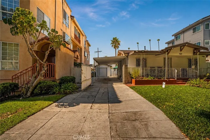 421 Piedmont, Glendale, California 91206 — photo 4