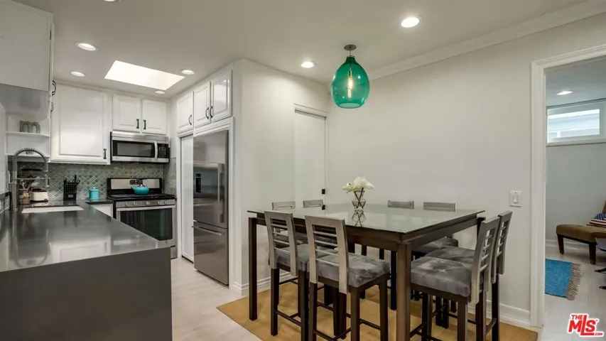 1144 17th Street 11, Santa Monica, California 90403 — photo 5