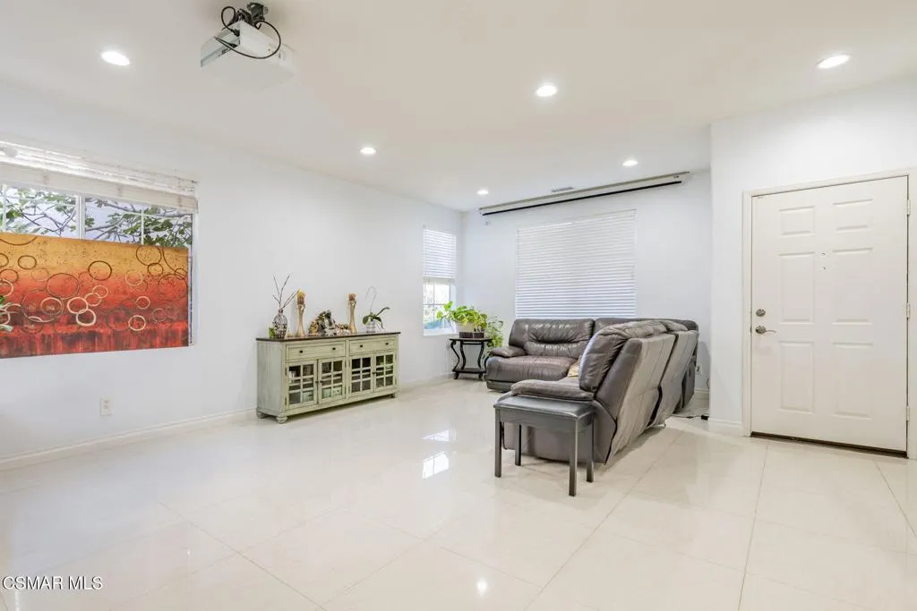 7-web-or-mls-_CK10597 7-web-or-mls-_CK10597