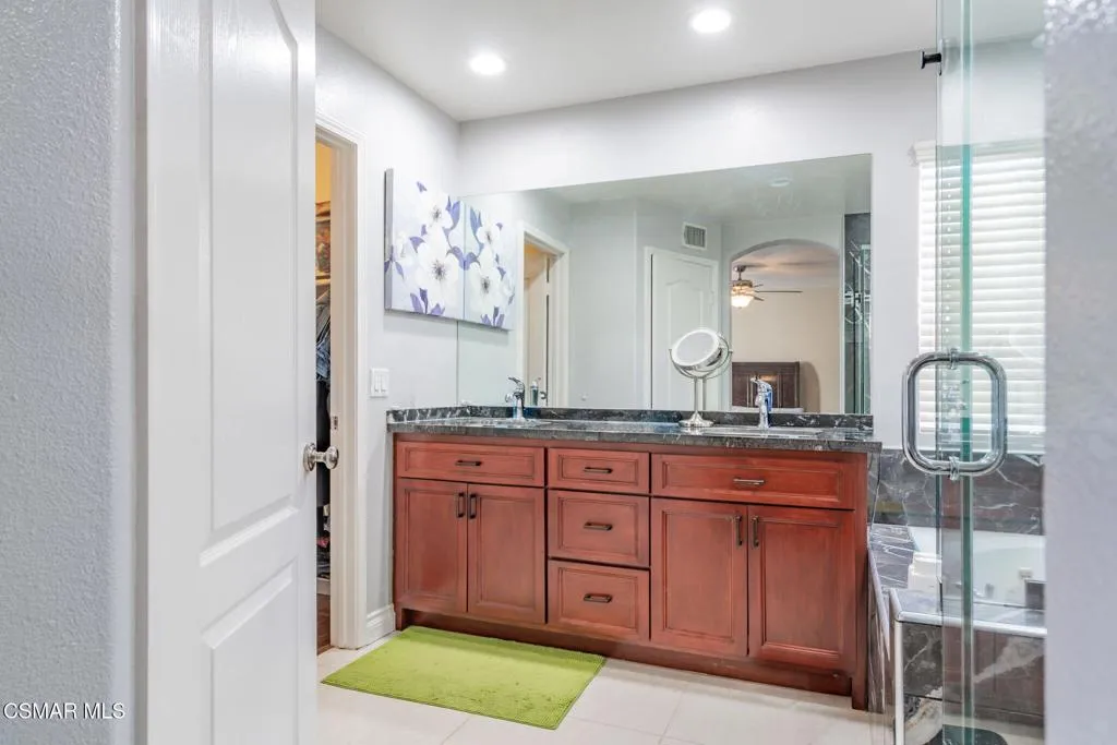 24-web-or-mls-_CK10623 24-web-or-mls-_CK10623