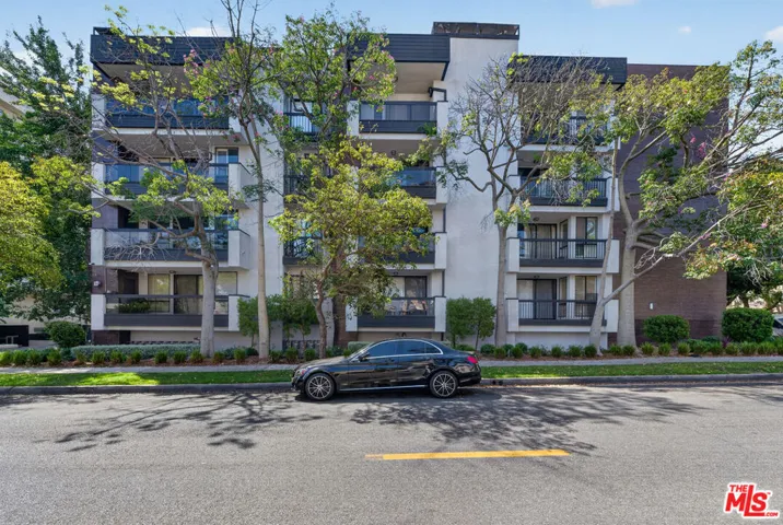 324 N Palm Drive 404, Beverly Hills, California 90210 — photo 5