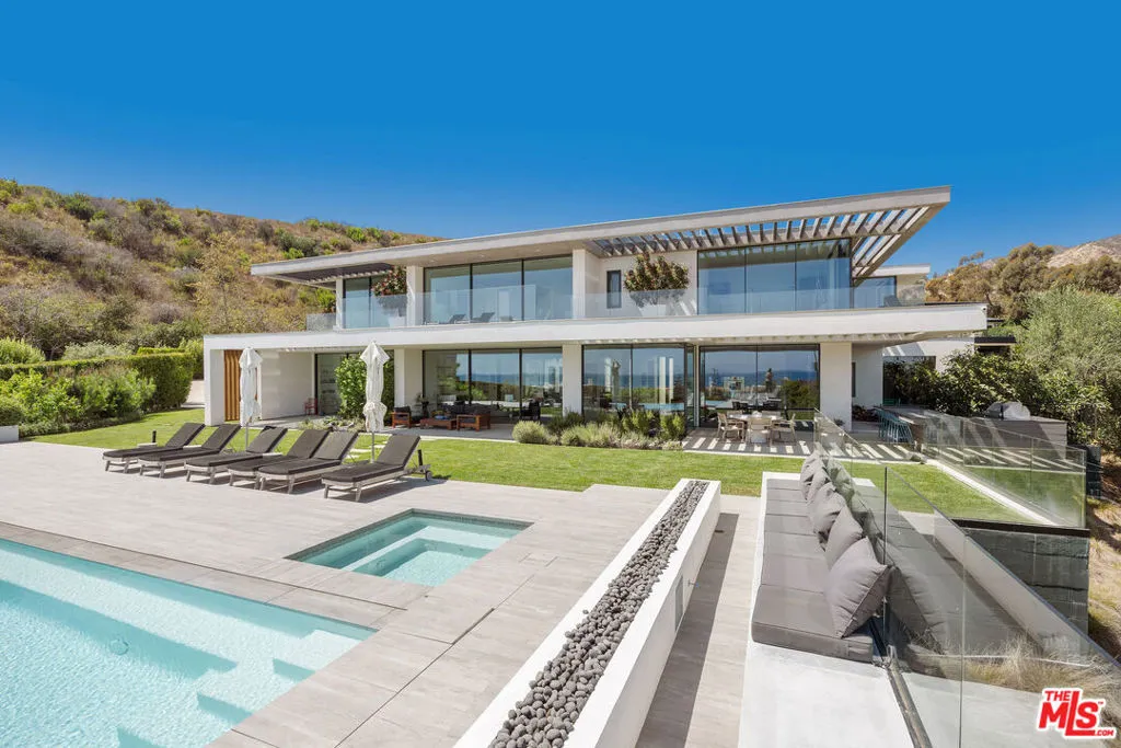 23919 Malibu Road, Malibu, California 90265 — photo 4