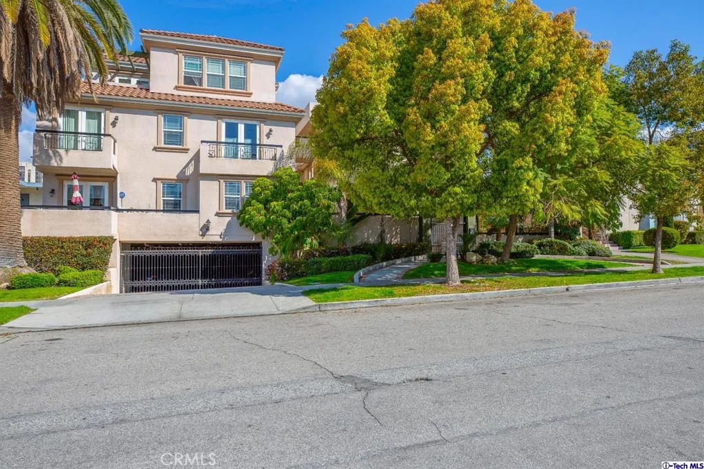 333 Milford Street 105, Glendale, California 91203 — photo 4