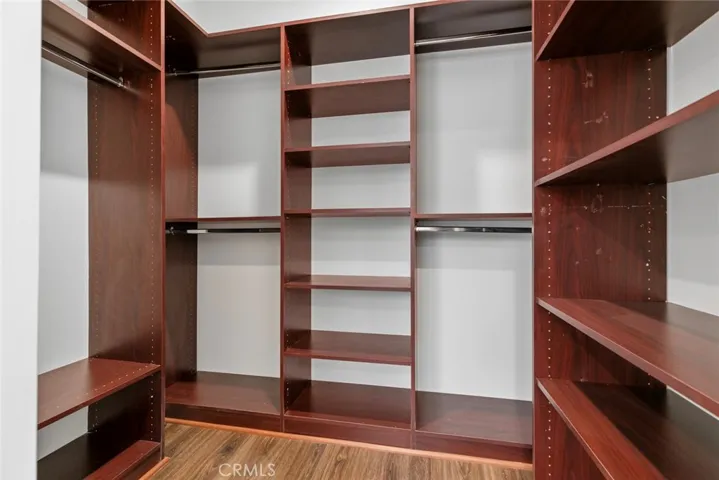 walk in closet