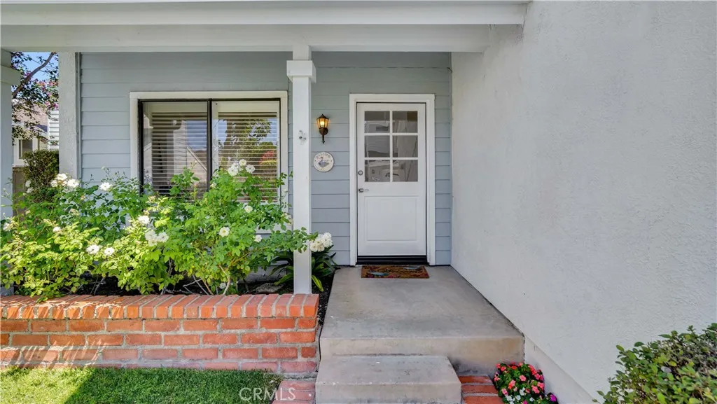 40 Winterhaven, Irvine, California 92614 — photo 4