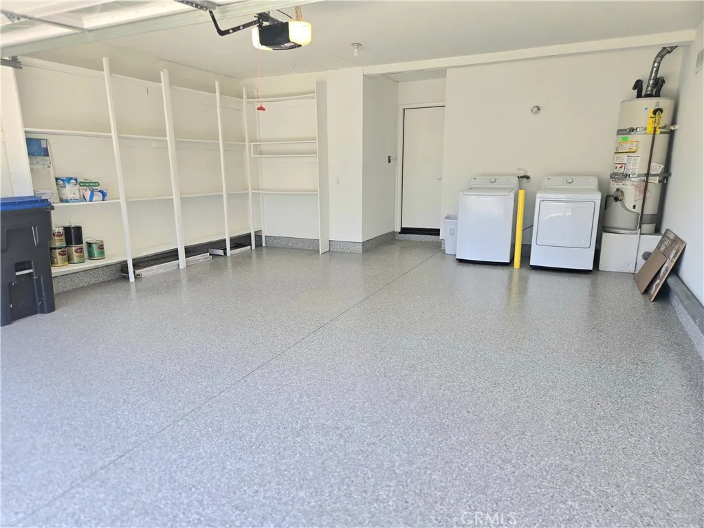 Epoxy floor and shelving in the garage Epoxy floor and shelving in the garage