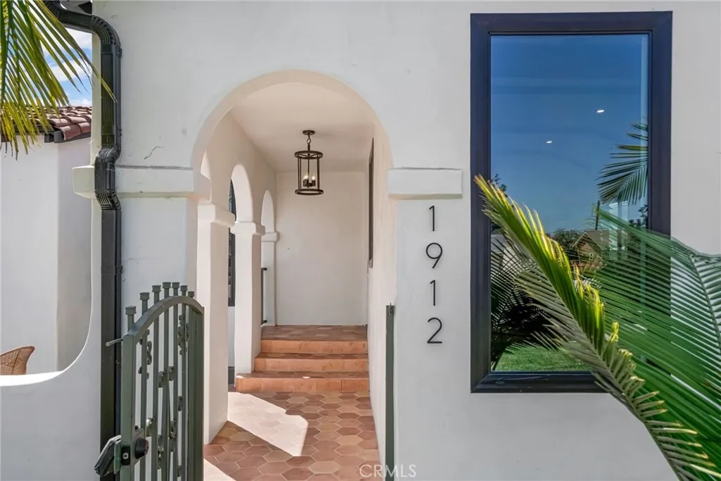 1912 W 76th, Los Angeles, California 90047 — photo 4