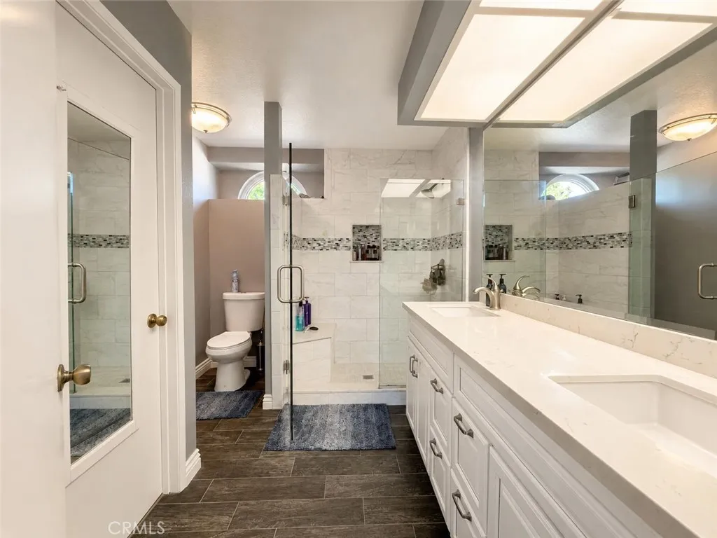 PRIMARY BATHROOM PRIMARY BATHROOM