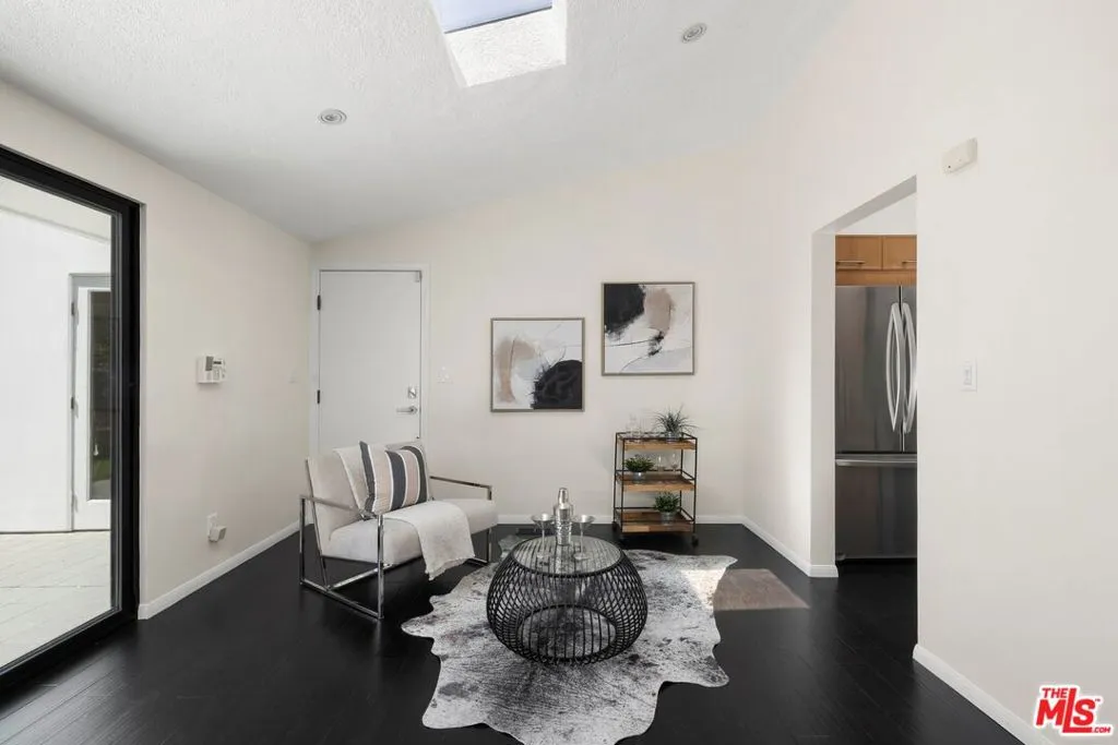 2100 Roscomare Road, Los Angeles, California 90077 — photo 5