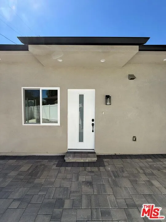 15830 1/2 Blackhawk Street, Los Angeles, California 91344 — photo 4