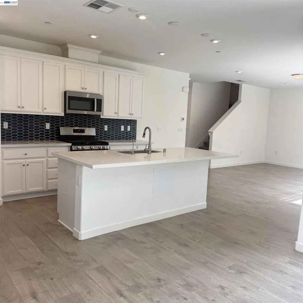 Kitchen Center Island