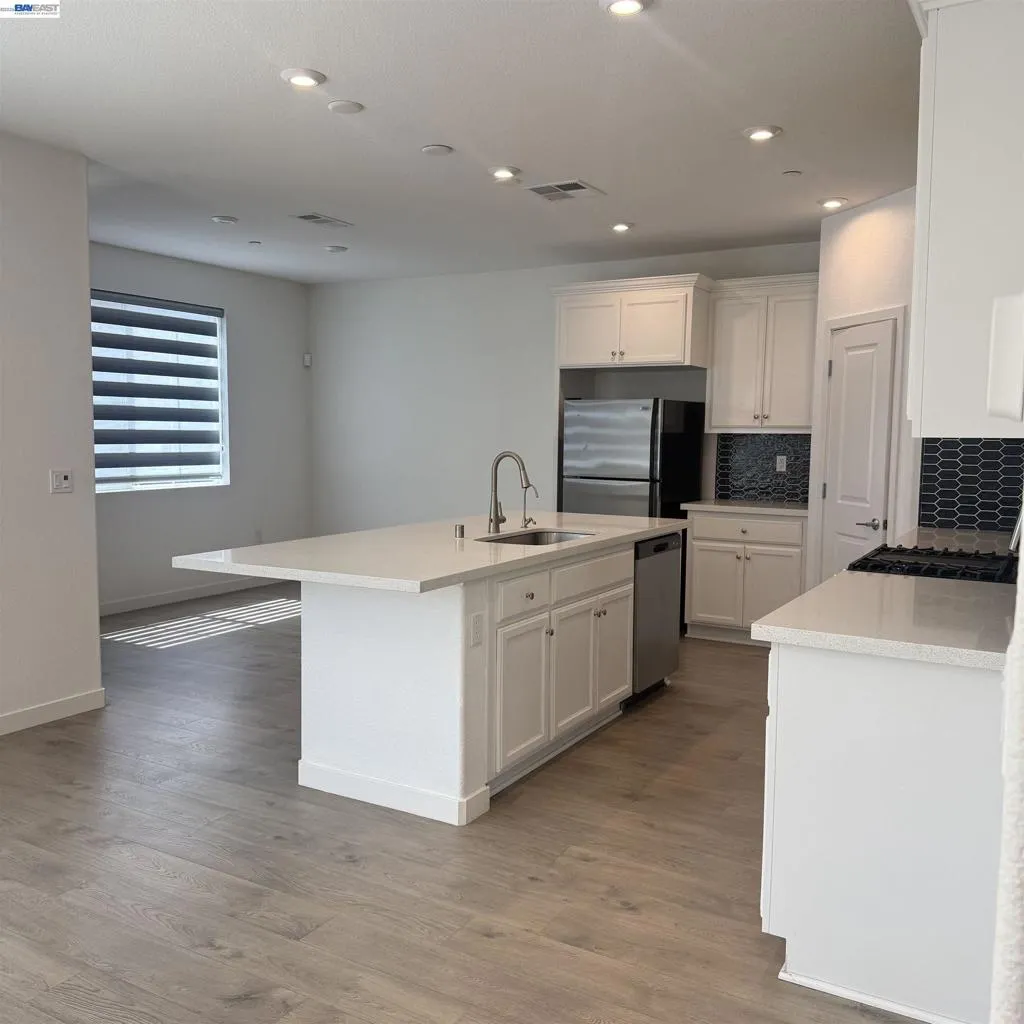 Kitchen and Breakfast nook