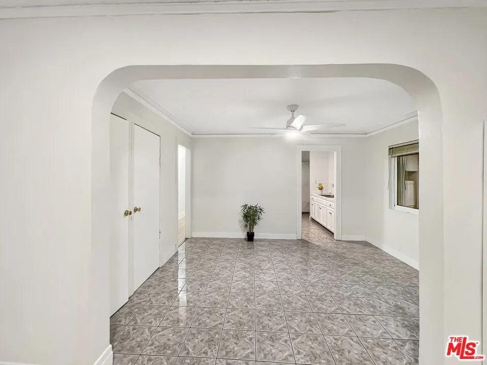2166 W 29th Place, Los Angeles, California 90018 — photo 4