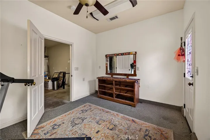 Room 1 in Garage