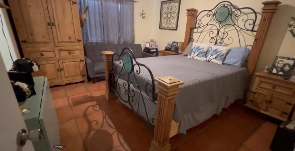 MAINbedroom2