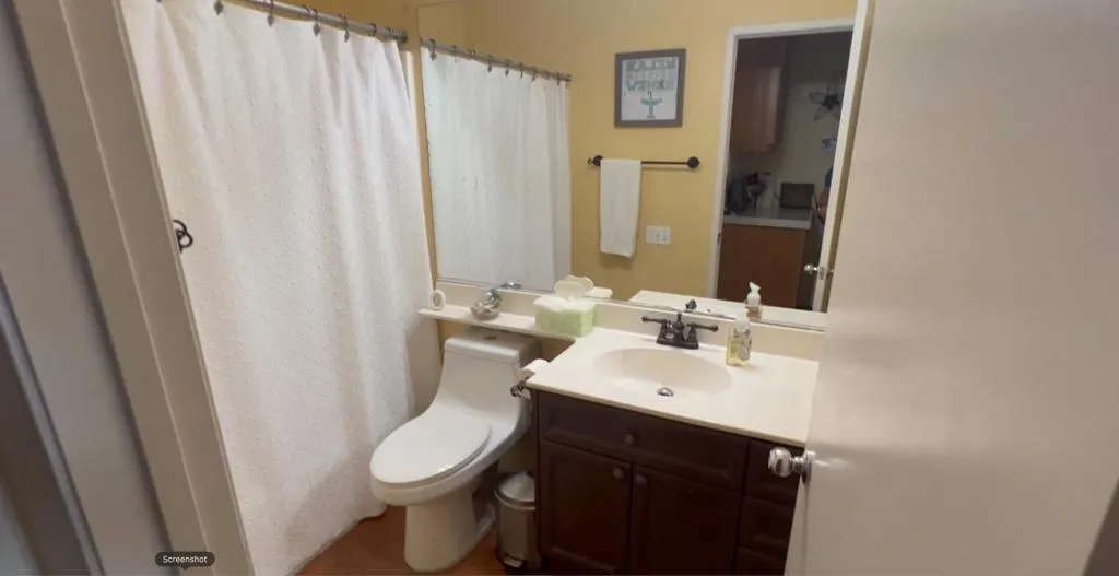 BATHROOM2