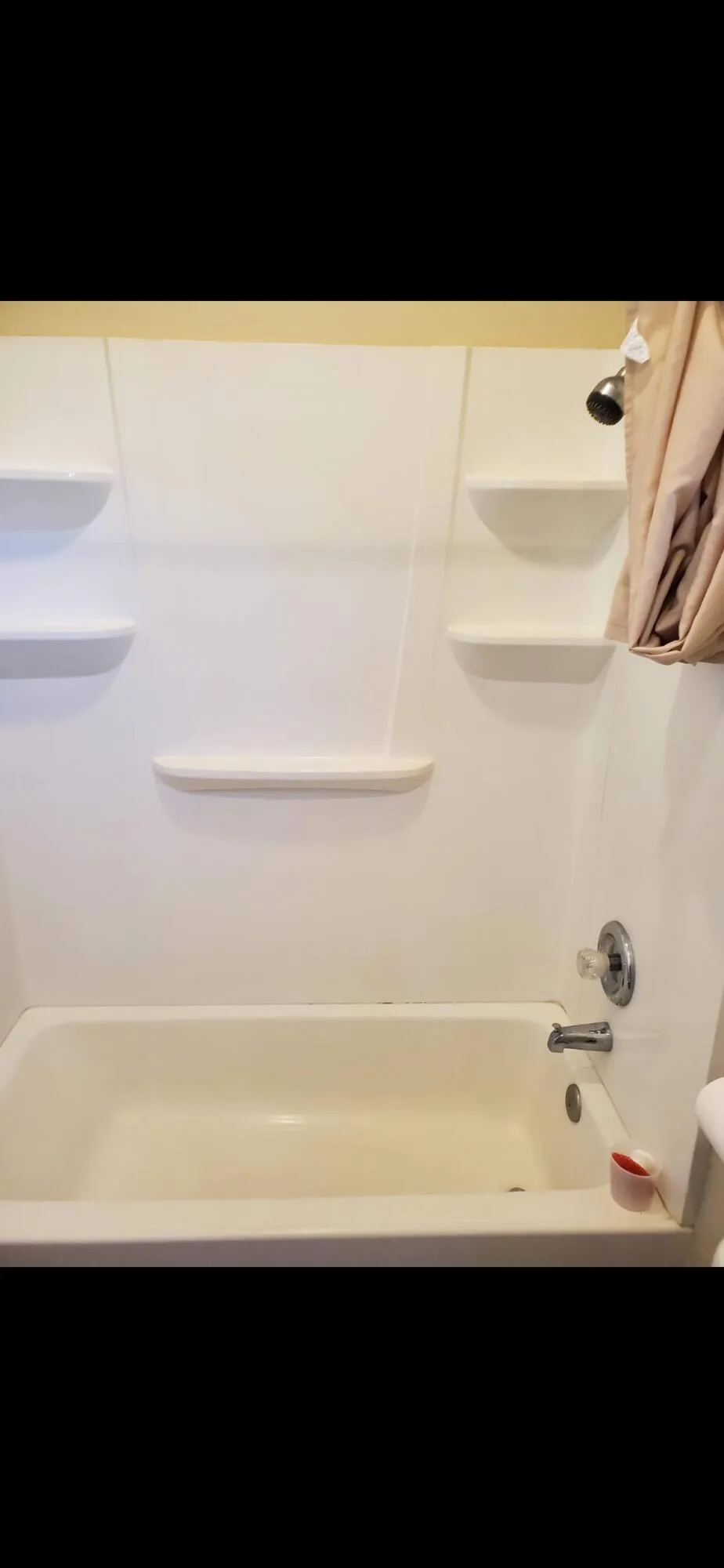 STUDIOtubShower