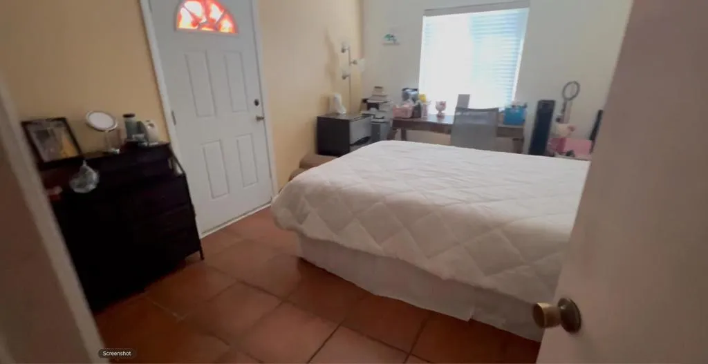 BEDROOM3-2