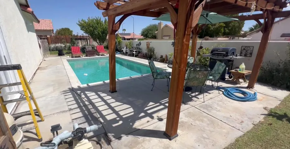 POOL2