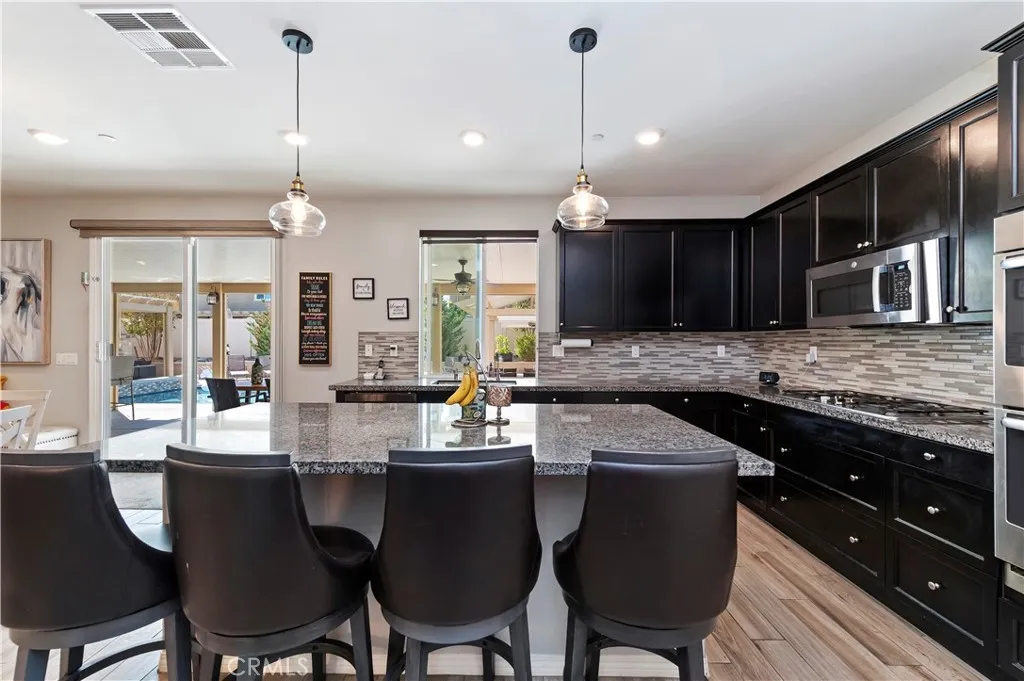 Eat in Kitchen