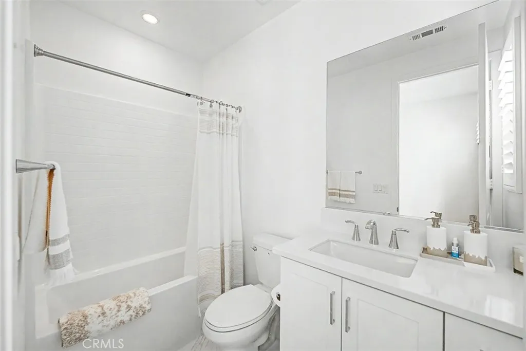 2nd Full Bathroom 2nd Full Bathroom