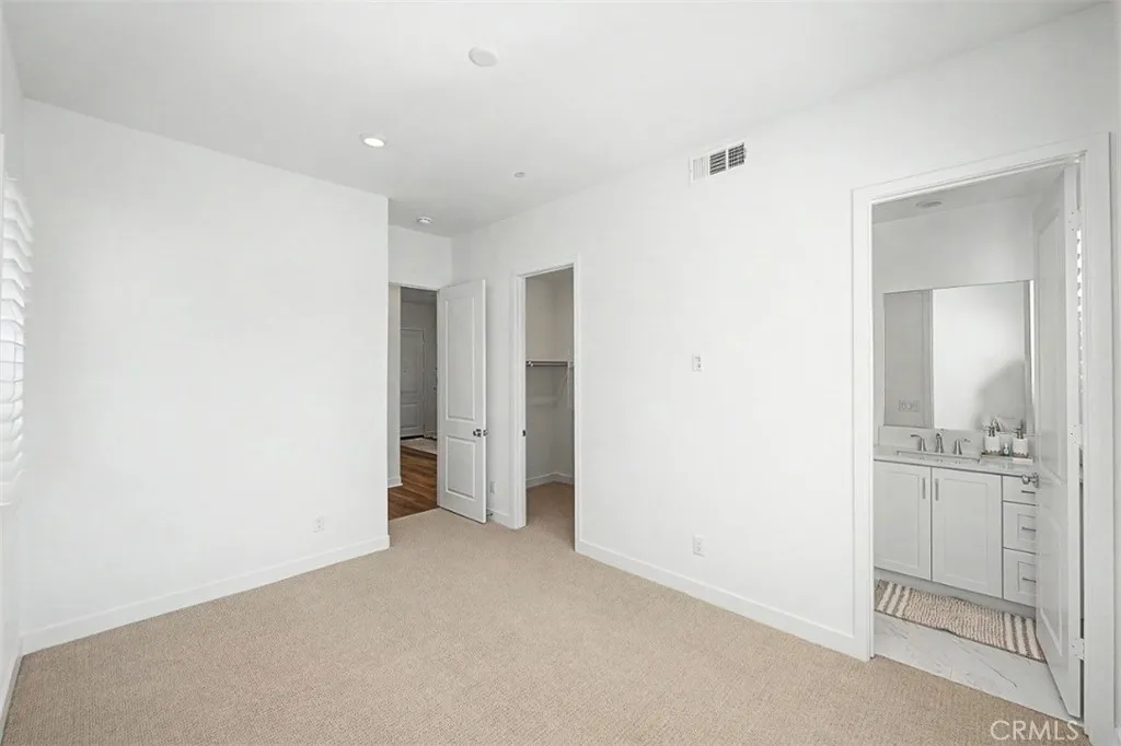 2nd Bedroom 2nd Bedroom