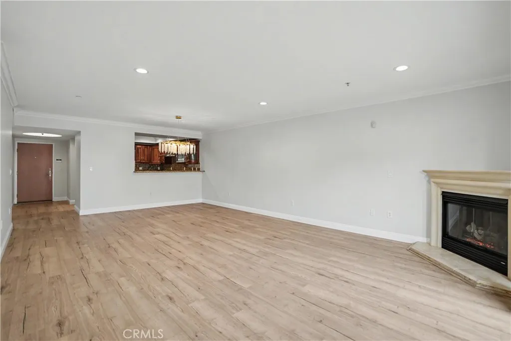 1878 Greenfield Avenue 204, Los Angeles, California 90025 — photo 4