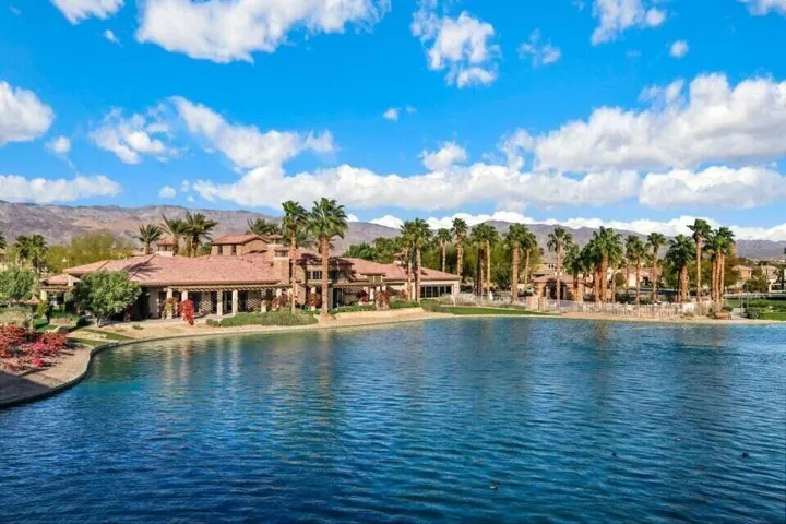 lago