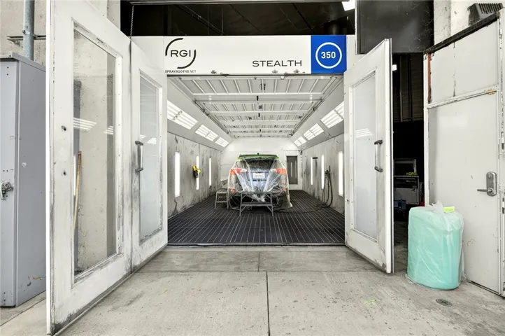 Professional Grade Paint Booth