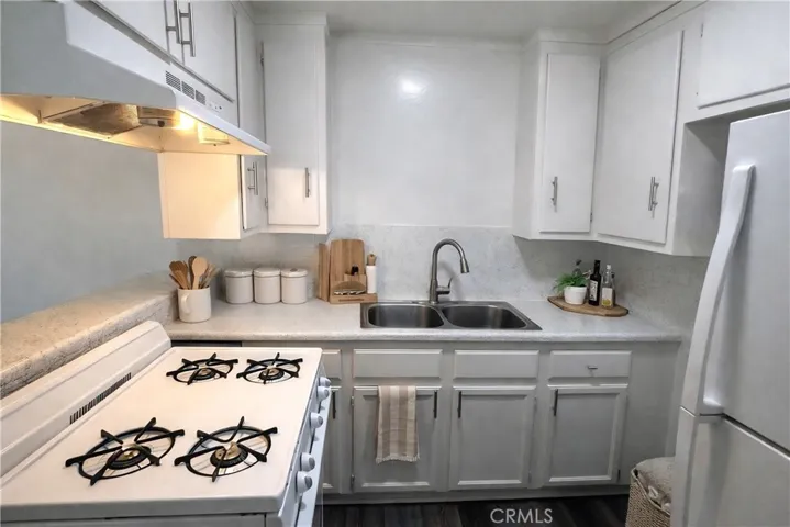 12425 Harris A, Lynwood, California 90262 — photo 4