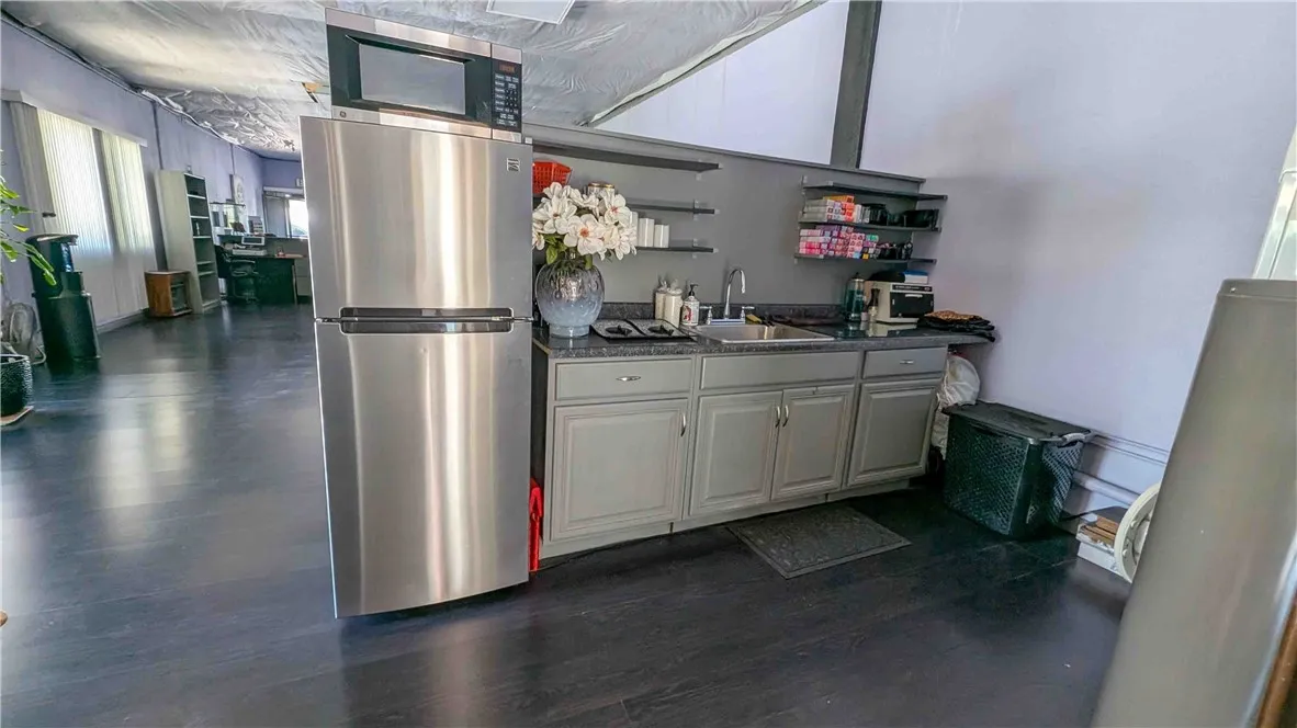 Hair Salon, kitchenette and laundry room