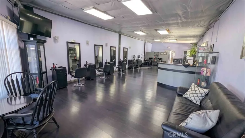 2164 Hair salon