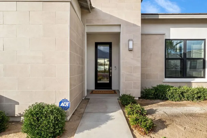 13-web-or-mls-TJCreek_OPMG_0826_013
