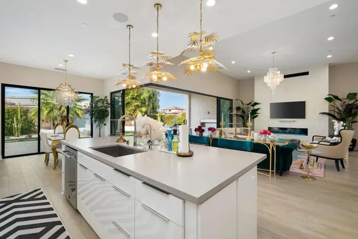 33-web-or-mls-TJCreek_OPMG_0826_033