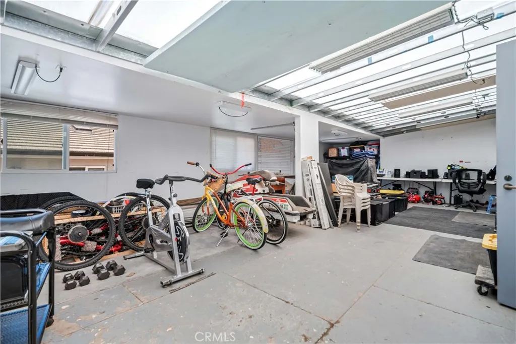 Storage w/ Workshop