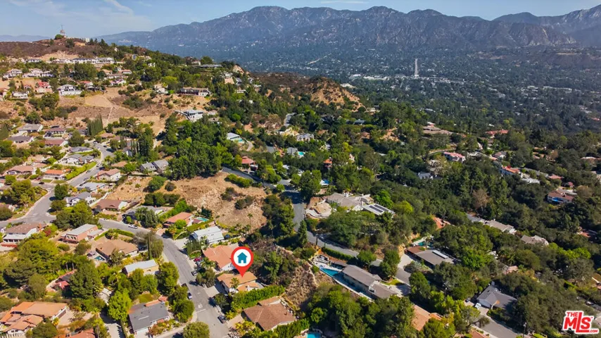 3243 Kirkham Drive, Glendale, California 91206 — photo 5
