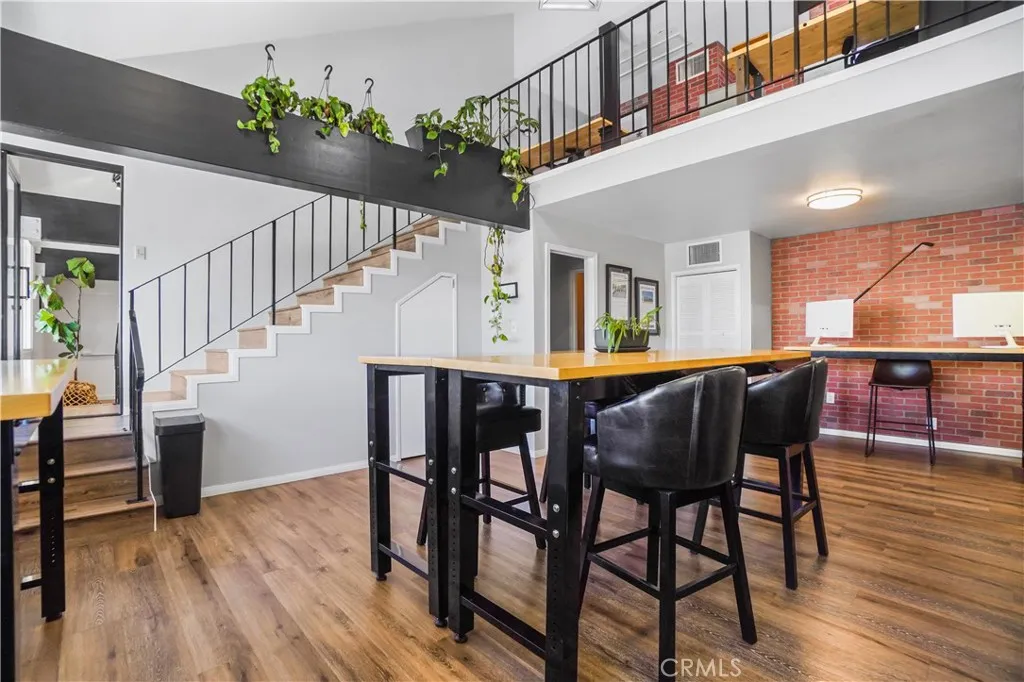 2734 E Broadway 8