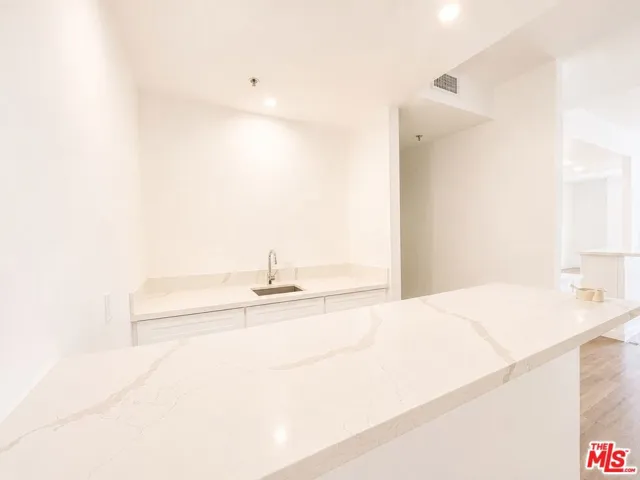Wet bar