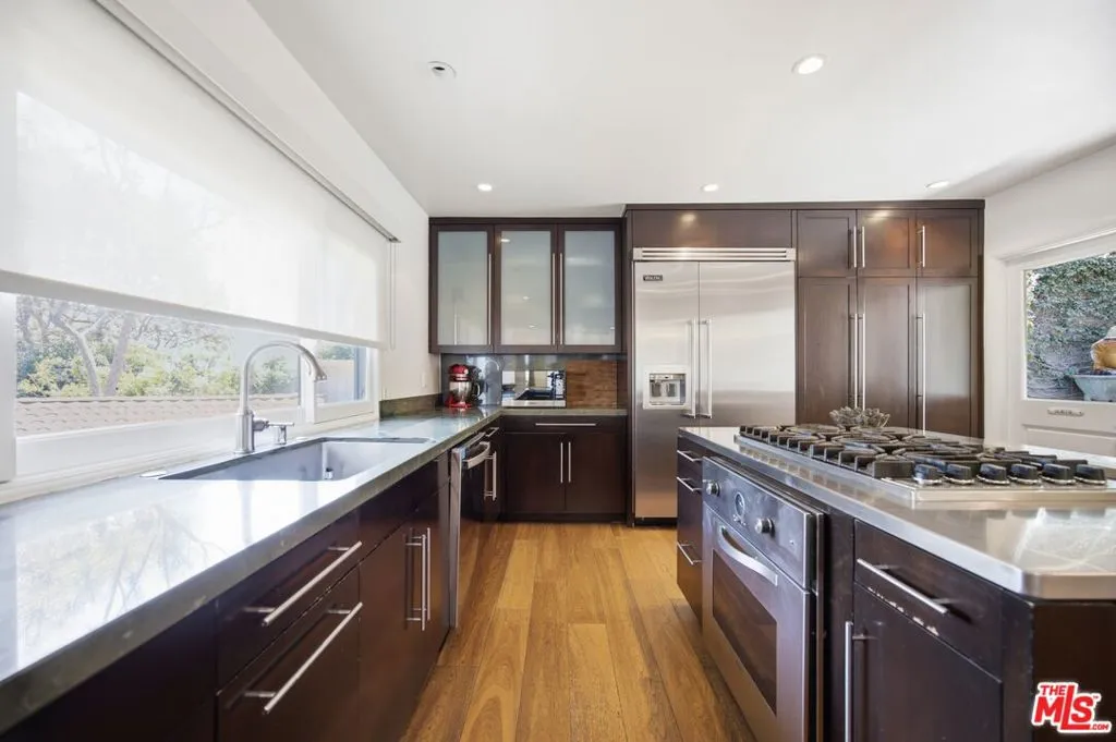 2065 Outpost Drive, Los Angeles, California 90068 — photo 4