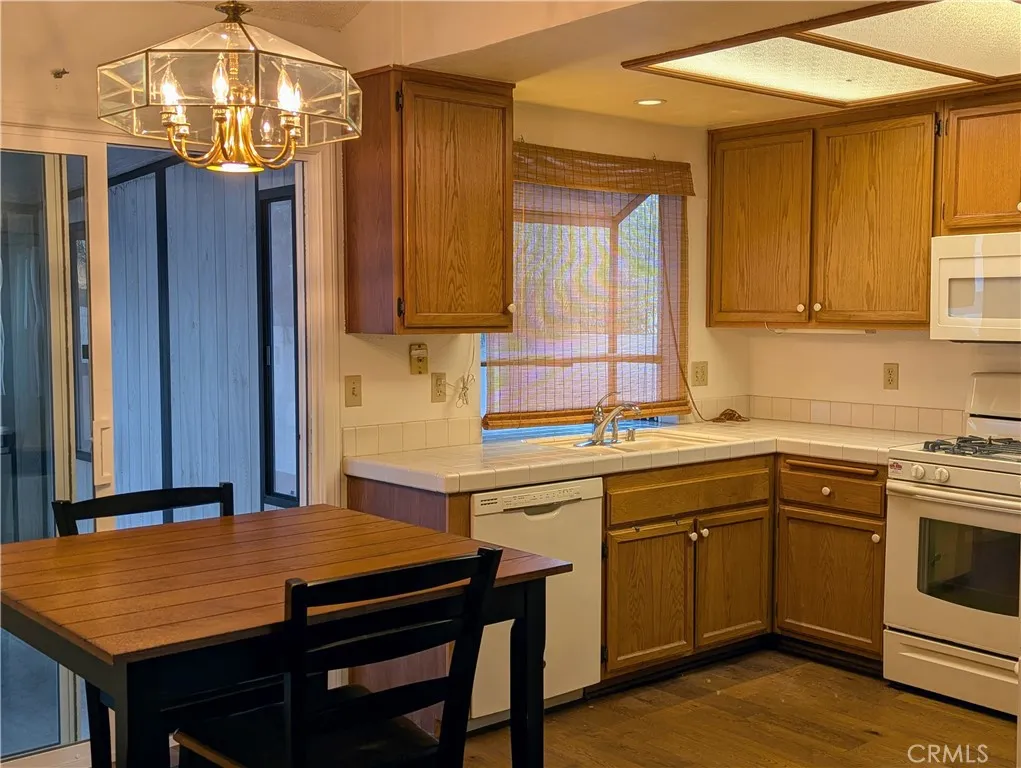 1468 Cresthaven Place, Oceanside, California 92056 — photo 5