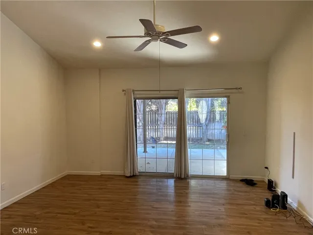 19410 Cohasset Street, Reseda, California 91335 — photo 4