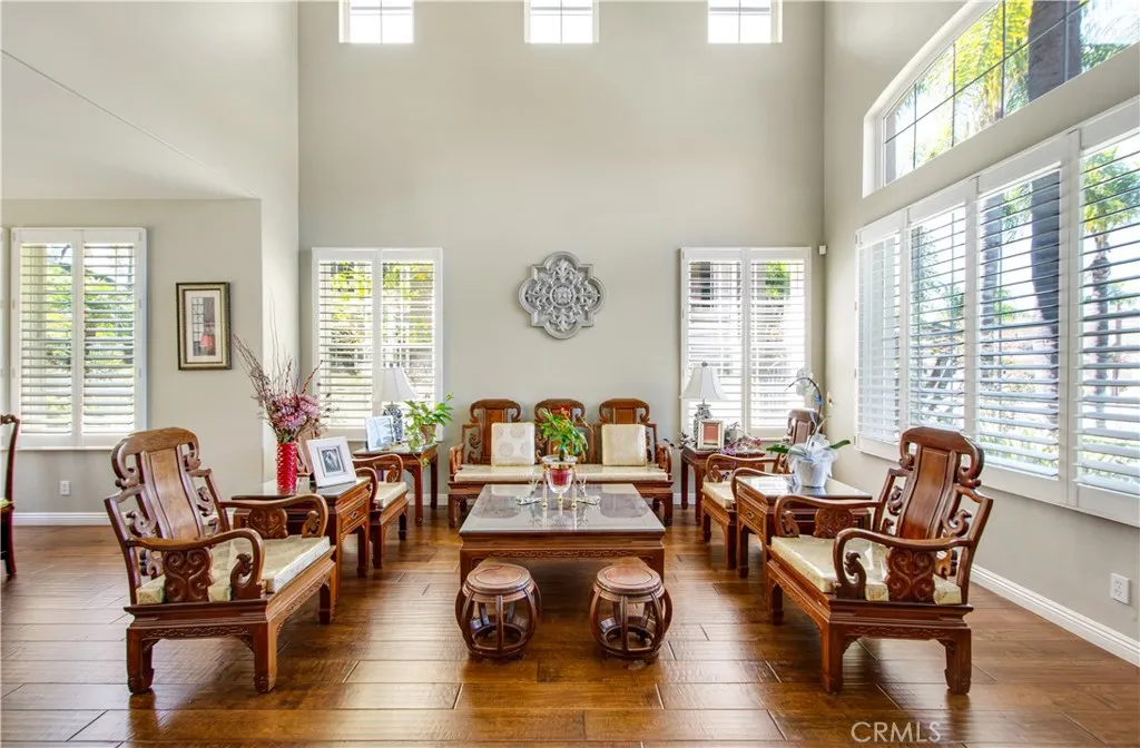 Formal Living Room with Hardwood Flooring Formal Living Room with Hardwood Flooring