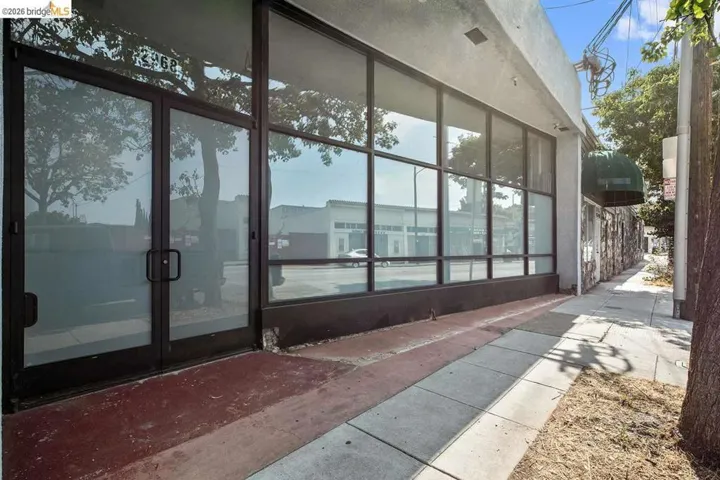2968 Macarthur Blvd, Oakland, California 94602 — photo 4
