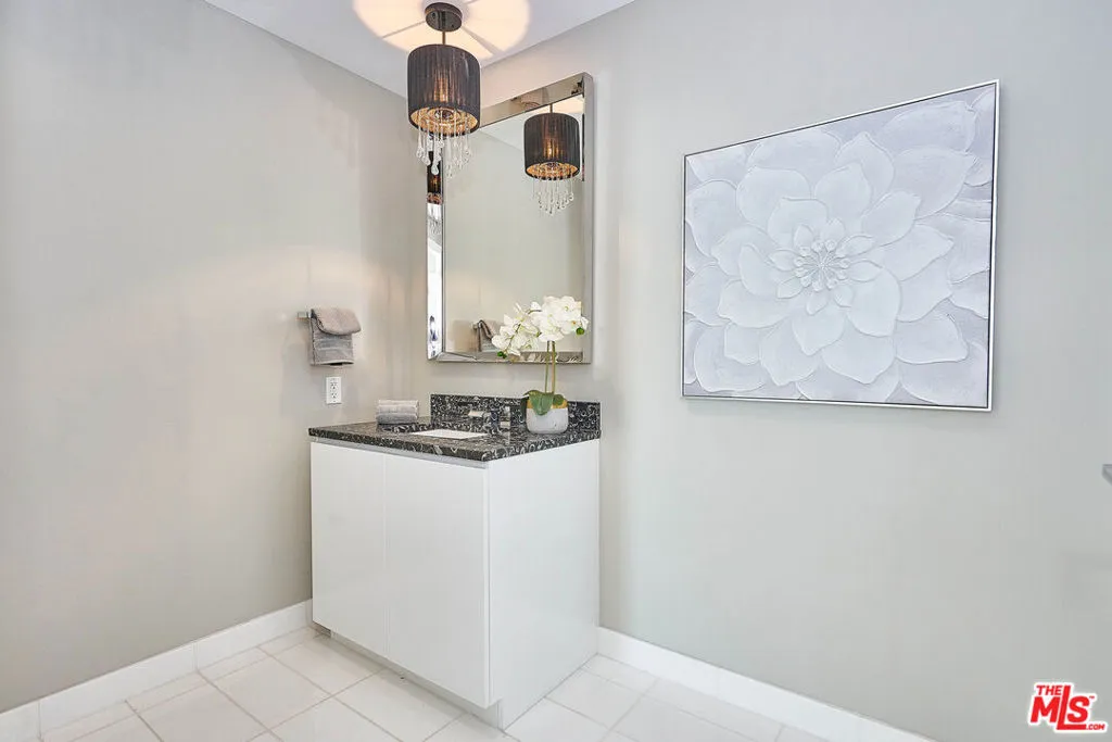 900 W Olympic Boulevard 37b, Los Angeles, California 90015 — photo 4