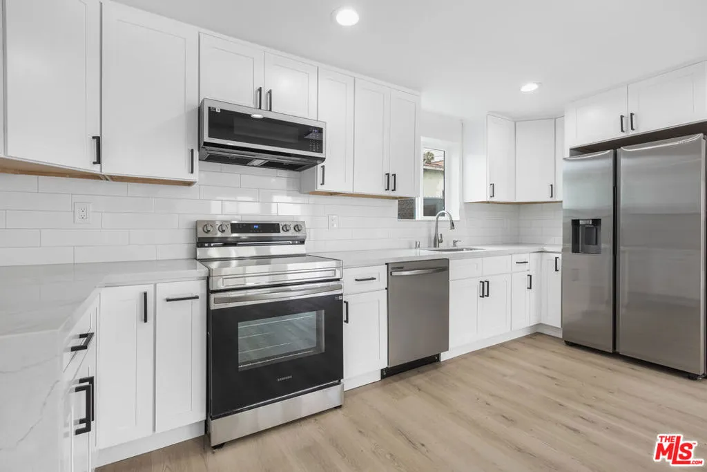 1613 W 209th Street 1613.5, Los Angeles, California 90501 — photo 5